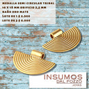 Pendiente Medalla Semi Circular Tribal